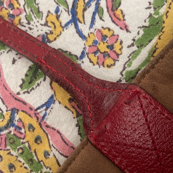 Authentic Gucci Tian Shoulder Bag - Picture 10 of 15